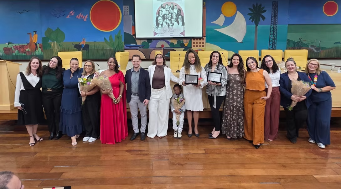 Imagem ilustrativa 4 da notícia: PRÊMIO ENTRE ELAS