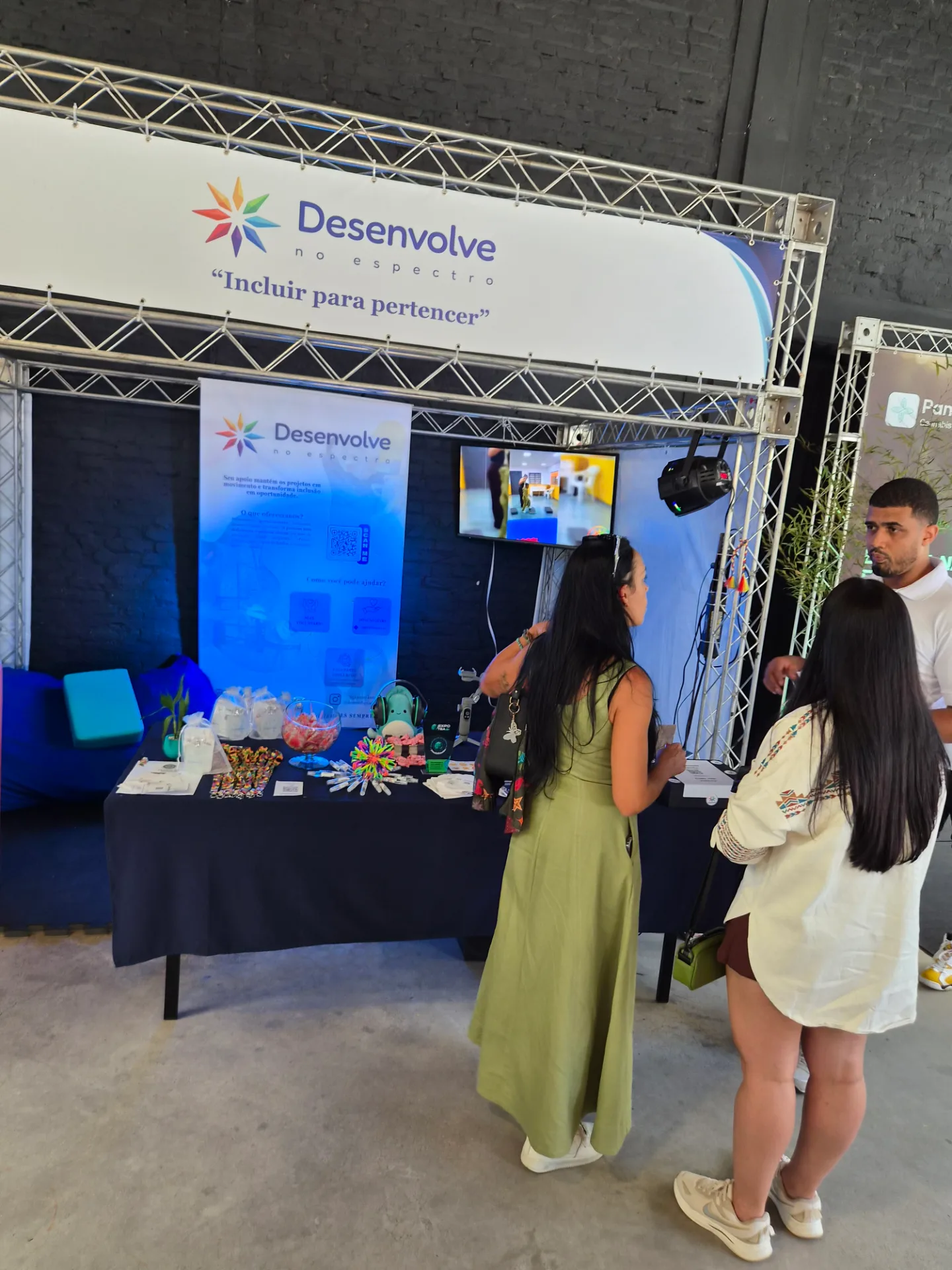 Imagem ilustrativa 2 da notícia: Desenvolve no Espectro participa do Festival Híbrido